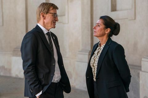 Serientipp "Borgen: Power and Glory" (Netflix): Taktieren, verhandeln, bluffen – Sidse Babett Knudsen und Jens Albinus