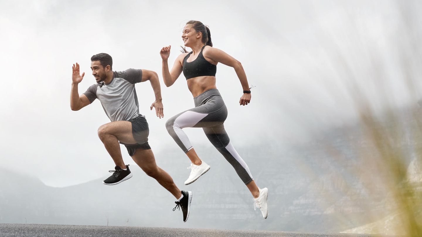 Mann und Frau beim Sport