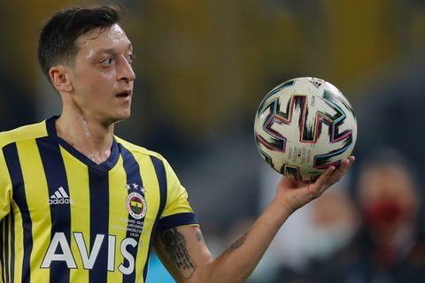 Mesut Ozil Fenerbahce