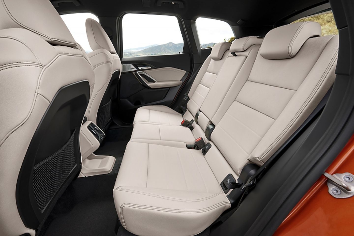 BMW X1 / iX1