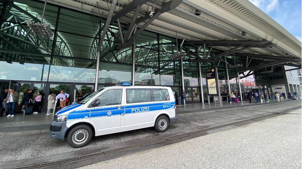 Einsatz der Budnespolizei am Flughafen Hamburg
