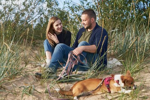 Paar mit Hund
