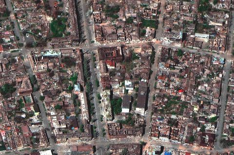 Ukraine-Krieg: Luftaufnahme Straßenzüge in Mariupol