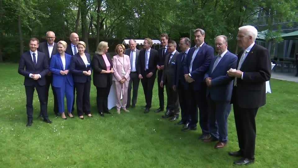 Video: Länderchefs beraten über Corona-Strategie für den Herbst