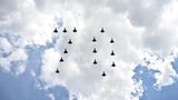 Flugzeuge der Royal Air Force bildeten während der Flugshow die Zahl 70 – eine Hommage an die Queen, die seit 1952 auf dem britischen Thron sitzt und damit ihr Platinjubiläum feiert.