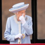 Die Queen zeigte sich strahlend auf dem Balkon des Buckingham Palastes, wirkte zwischenzeitlich aber auch gerührt