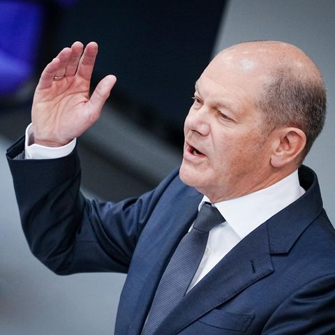 Olaf Scholz schlägt eine konzertierte Aktion gegen die Inflation vor.