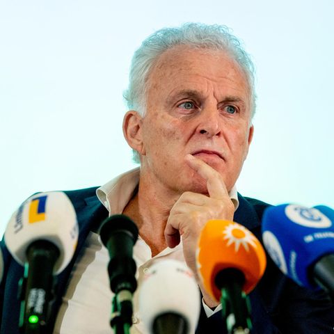 Niederlande: Der investigative Journalist und Publizist Peter R. de Vries im Juni 2021. Wenige Wochen später wurde er ermordet.