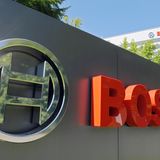 Platz 9: Bosch-Gruppe  Ob als Automobilzulieferer oder Hersteller von Haushaltsgeräten und sonstiger Technik: Der Name Bosch steht weltweit für Qualität – und hat auch als Arbeitgeber einen guten Klang. Von den weltweit 400.000 Mitarbeitern sitzen rund 130.000 in der deutschen Heimat.