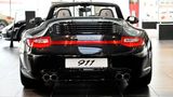 Platz 4: Porsche  Noch etwas höher im Kurs steht der zweite Stuttgarter Autobauer. Für den legendären Sportwagenhersteller würden 7 Prozent der Befragten nicht-akademischen Fachkräfte gerne arbeiten. In Zuffenhausen und weiteren deutschen Standorten sind mehr als 30.000 Menschen beschäftigt.