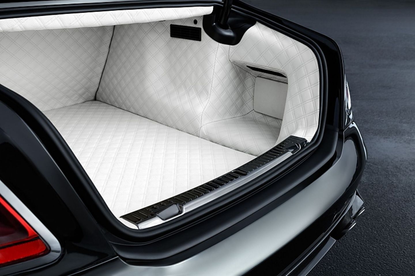 Brabus 700 auf Basis Rolls-Royce Ghost EWB