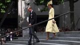 Prinz William und Herzogin Kate verlassen nach dem Gottesdienst die St. Paul's Kathedrale. Für die Mitglieder der Königsfamilie findet im Anschluss ein Empfang in der Londoner Guildhall statt. Die offiziellen Feierlichkeiten für die Queen gehen am Samstag beim Pferderennen in Epsom und mit einem Konzert vor dem Buckingham Palast weiter.
