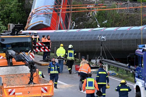 Zugunglück in Garmisch-Partenkirchen: Ursache ist noch immer unbekannt