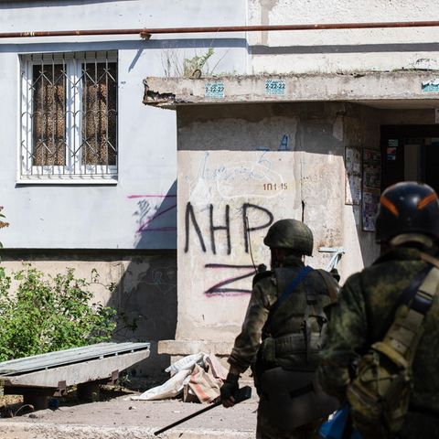 Russische Truppen treiben die Ukrainer aus der Stadt Severodonetsk heraus.