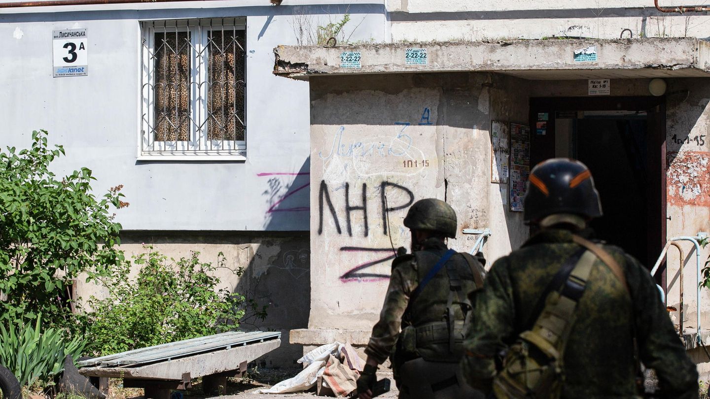 Suddenly the West is delivering long-range weapons, what’s behind the change of heart?