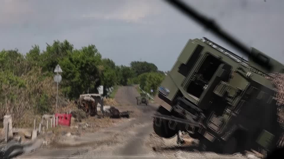 Video: Gouverneur der Region Luhansk: Russen sprengen Brücken in Sjewjerodonezk