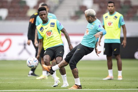 Neymar und Vincius beim Training der Brasilianischen Nationamannschaft