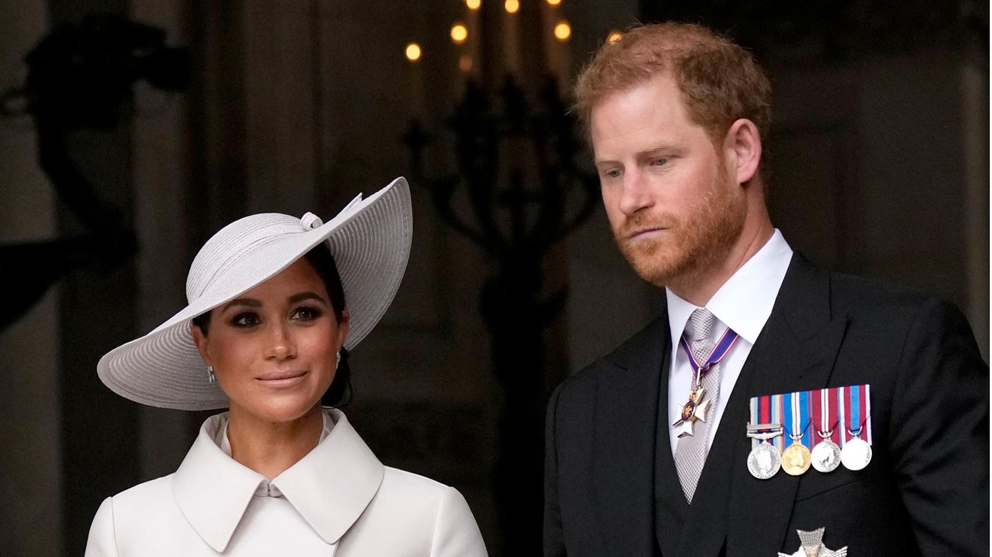 Prince Harry and Duchess Meghan: Back to America while the Queen was still waving