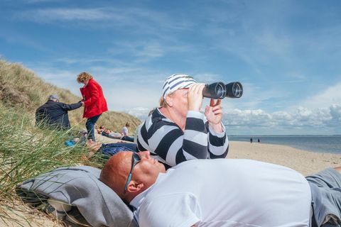 Tanja Ingversen und Marcus Steuerer, aus Detmold am Strand in Sylt