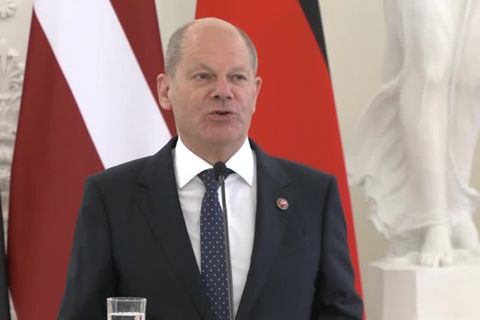 Video: Scholz: Eindruck deutscher Zögerlichkeit ist falsch
