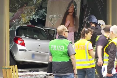 Video: Ein Toter in Berlin: Polizei ermittelt zum Hergang
