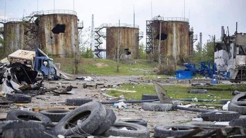 Zerstörungen in der Chemie-Fabrik Asot in Sjewjerodonezk