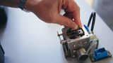 Durch das Space-Drive-System können Autos mit dem 
Joystick gesteuert werden