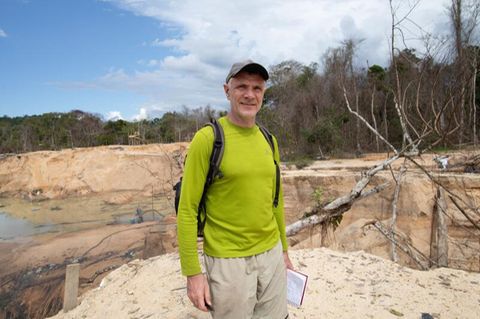 Dom Phillips bei einem Besuch einer Mine im brasilianischen Bundesstaat Roraima