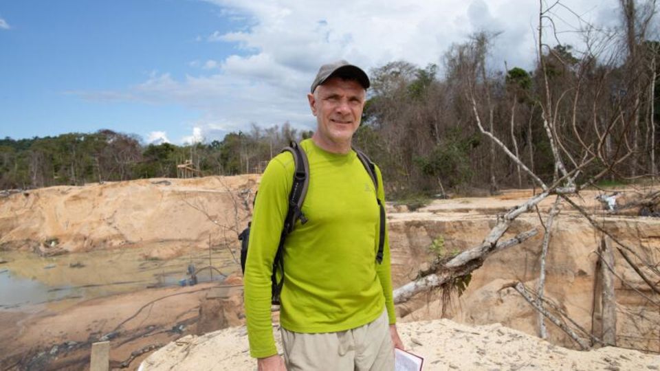 Dom Phillips bei einem Besuch einer Mine im brasilianischen Bundesstaat Roraima
