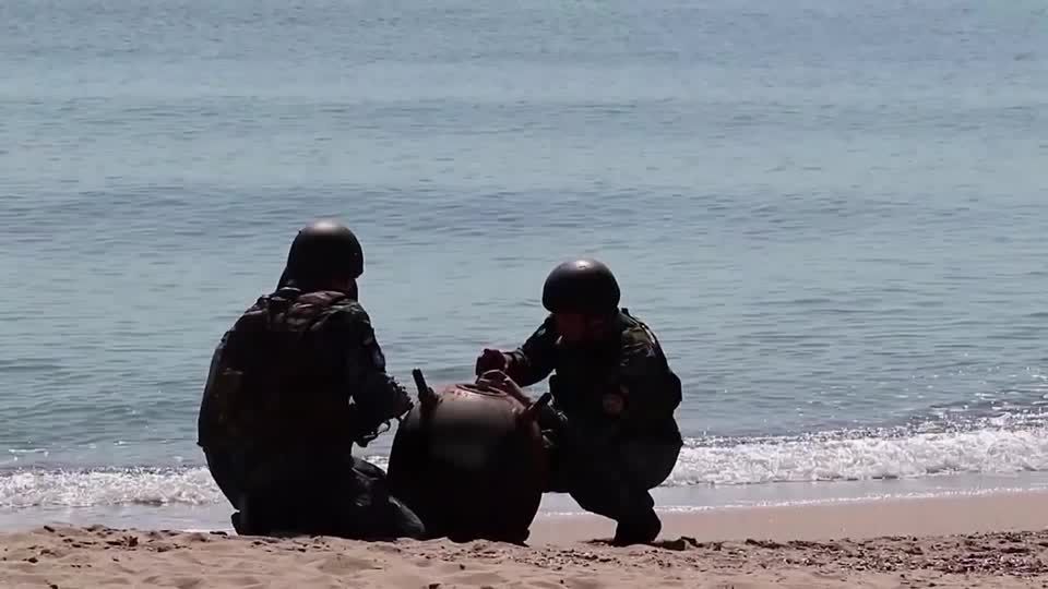 Video: Odessa: Ein Sommer mit Minen und Militär