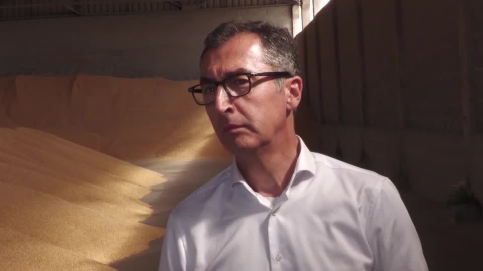 Video: Özdemir in der Ukraine: Bin Außenstelle des Kiewer Agrarministers