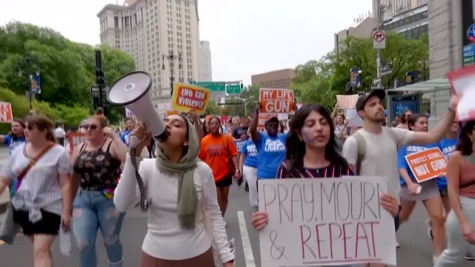Video: Demonstrationen für strengere Waffengesetze in den USA