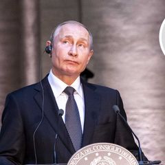 Hoffen auf Hilfe von oben? Die Kreml-Propaganda setzt neuerdings auf übersinnliche Unterstützung. 