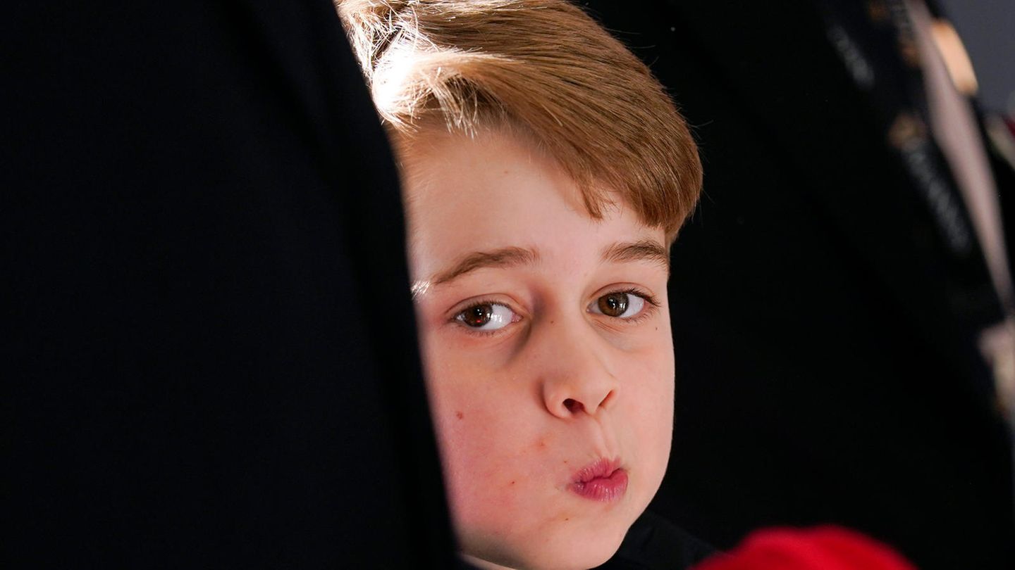 Prinz George – wie William und Kate ihn auf die Thronfolge vorbereiten Prinz George