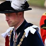 Auch die Nummer 2 der Thronfolge, Prinz William, war zu diesem Anlass nach Windsor gekommen und hatte sich eine traditionelle Uniform angelegt.
