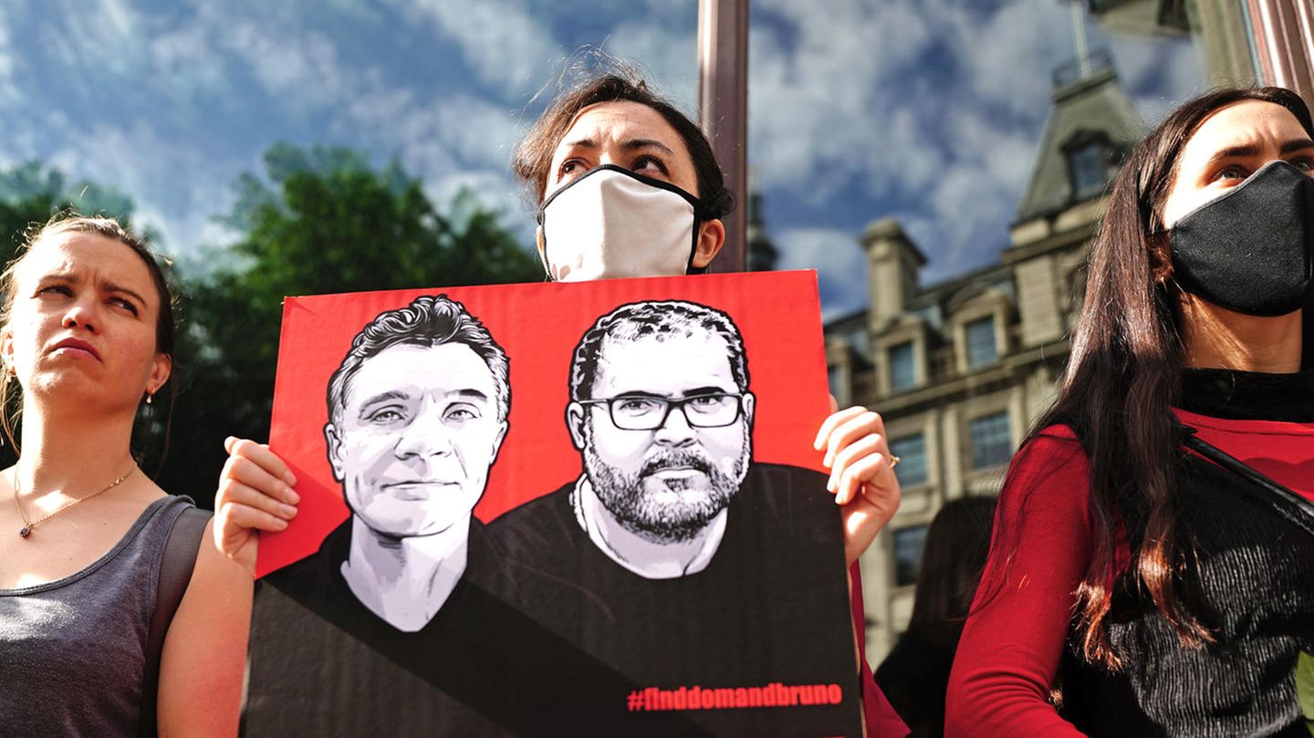 Unterstützer vor der brasilianischen Botschaft