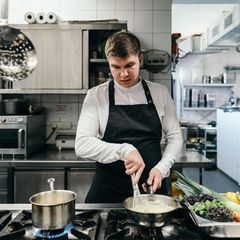 Wladimir Dikusar arbeitet nun als Hotelkoch