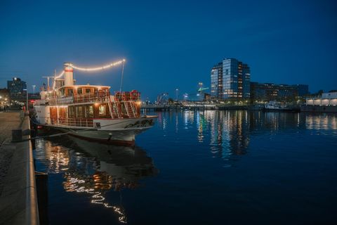 Raddampfer "Freya" in der Kieler Förde