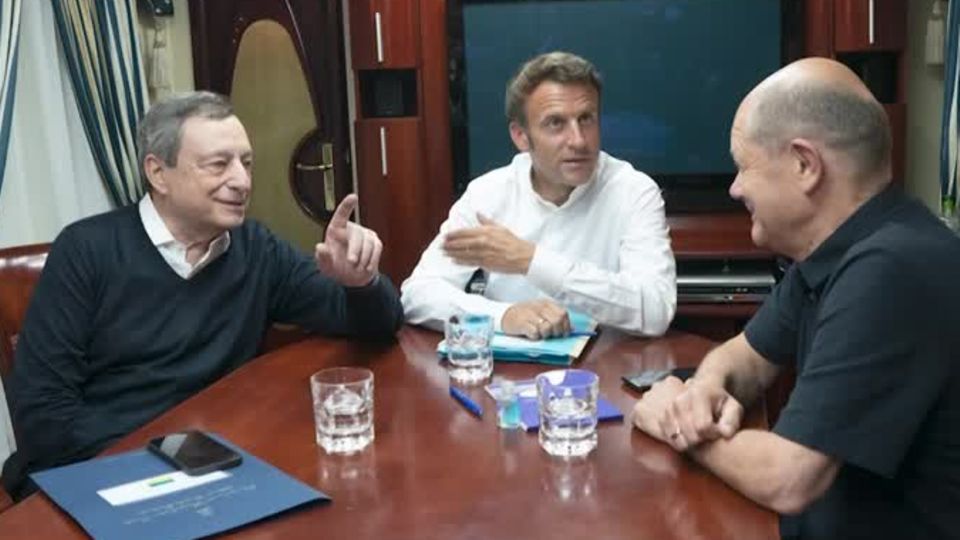 Ukraine-Reise: Sonderzug nach Kiew: Scholz, Macron und Draghi besuchen Präsident Selenskyj