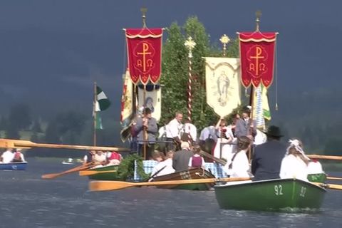 Video: Feiertag auf dem Wasser
