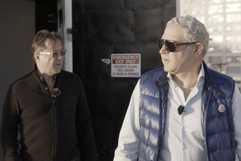Schauspieler Jan Josef Liefers und der Leiter der Berliner Rechtsmedizin, Prof. Dr. Michael Tsokos.
