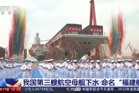 Video: China lässt dritten Flugzeugträger "Fujian" vom Stapel