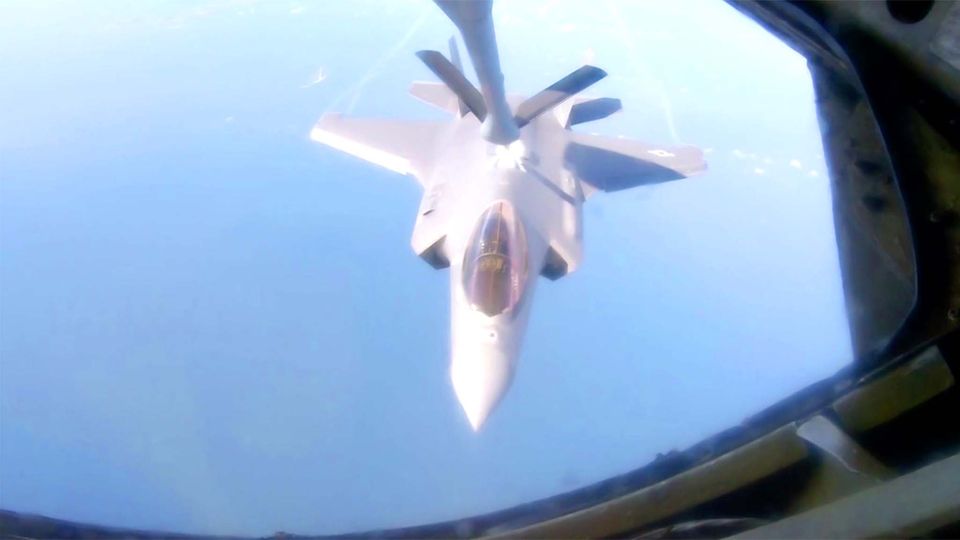 Stratotanker: Nato übt Luftbetankung von Kampfjets im Baltikum