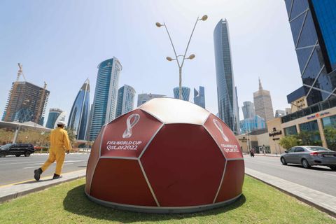 Ein Werbewürfel für die WM 2022 in Katar