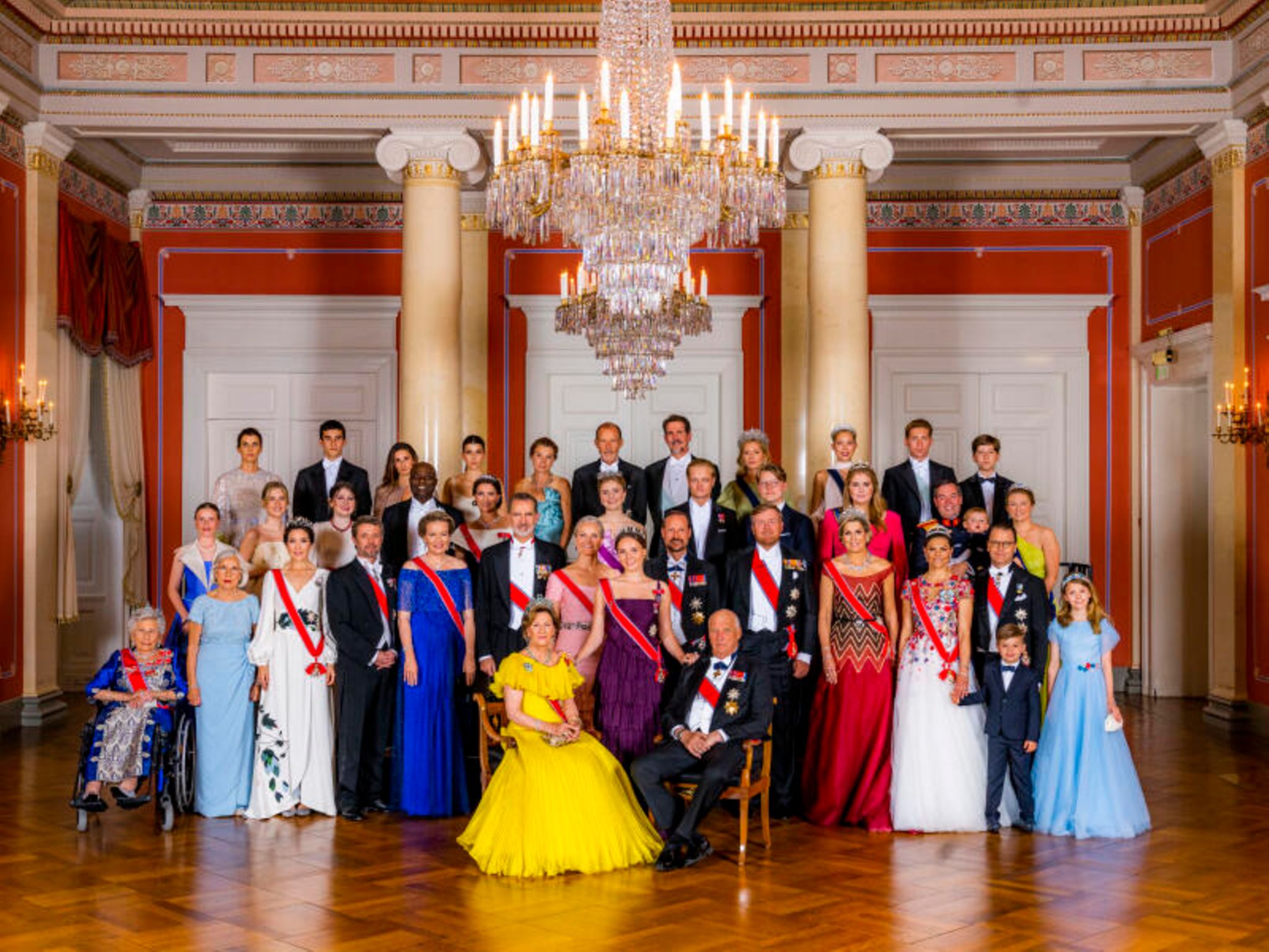 gäste kleidung hochzeit