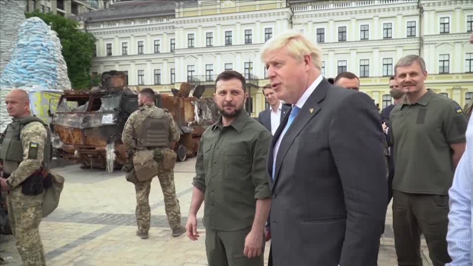 Video: Johnson - Verschaffen der Ukraine "strategische Ausdauer" Video: Johnson - Verschaffen der Ukraine "strategische Ausdauer"