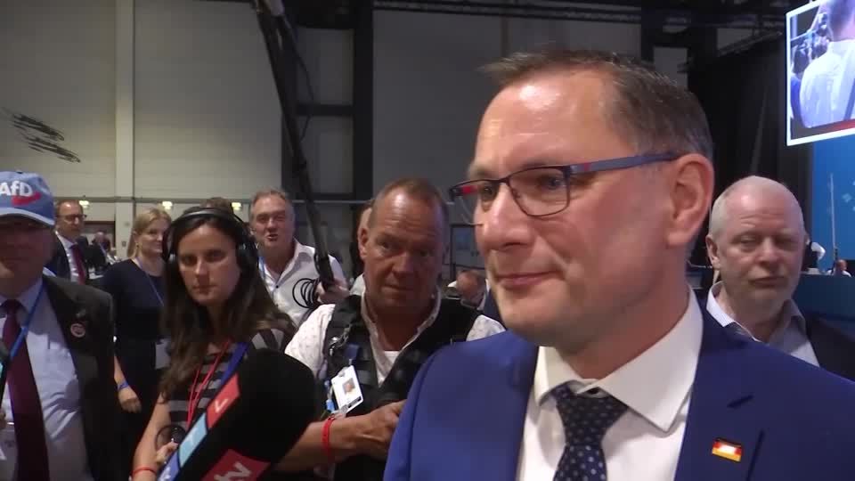 Video: AfD bestätigt Parteichef Chrupalla und wählt Weidel zur Co-Chefin