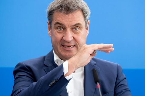 Markus Söder spricht auf einer Pressekonferenz
