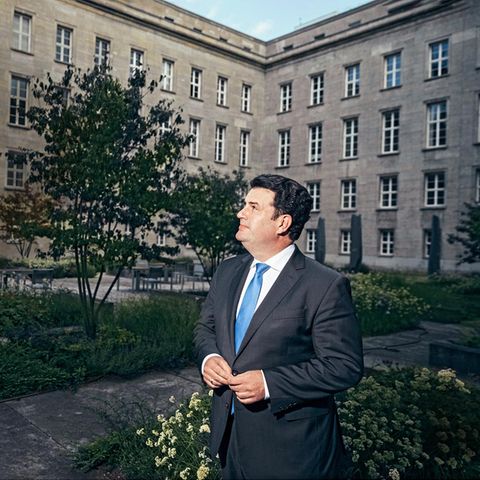 Hubertus Heil im Bundesministerium für Arbeit und Soziales