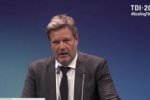 Video: Habeck - Reduzierte Gasmengen sind ökonomischer Angriff auf uns